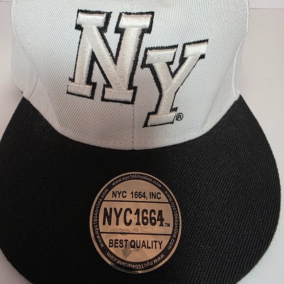 NYC 1664 Snapback Hat – NY Embroidered Logo – White & Black – Adjustable - Picture 4 of 9